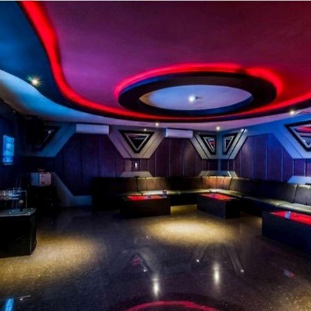 Claro Hotel Kendari Esterno foto